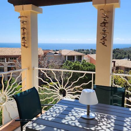 Saint-Raphael- Vue Mer Et Massif De L'Esterel Екстер'єр фото